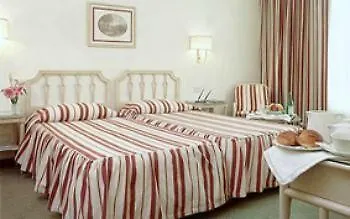 Commodore Hotell 4*