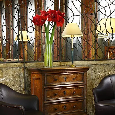 Commodore Szálloda 4*